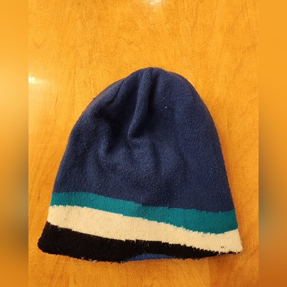 Smartwool Kids Reversible Blue Yeti Beanie - Picture 5 of 8